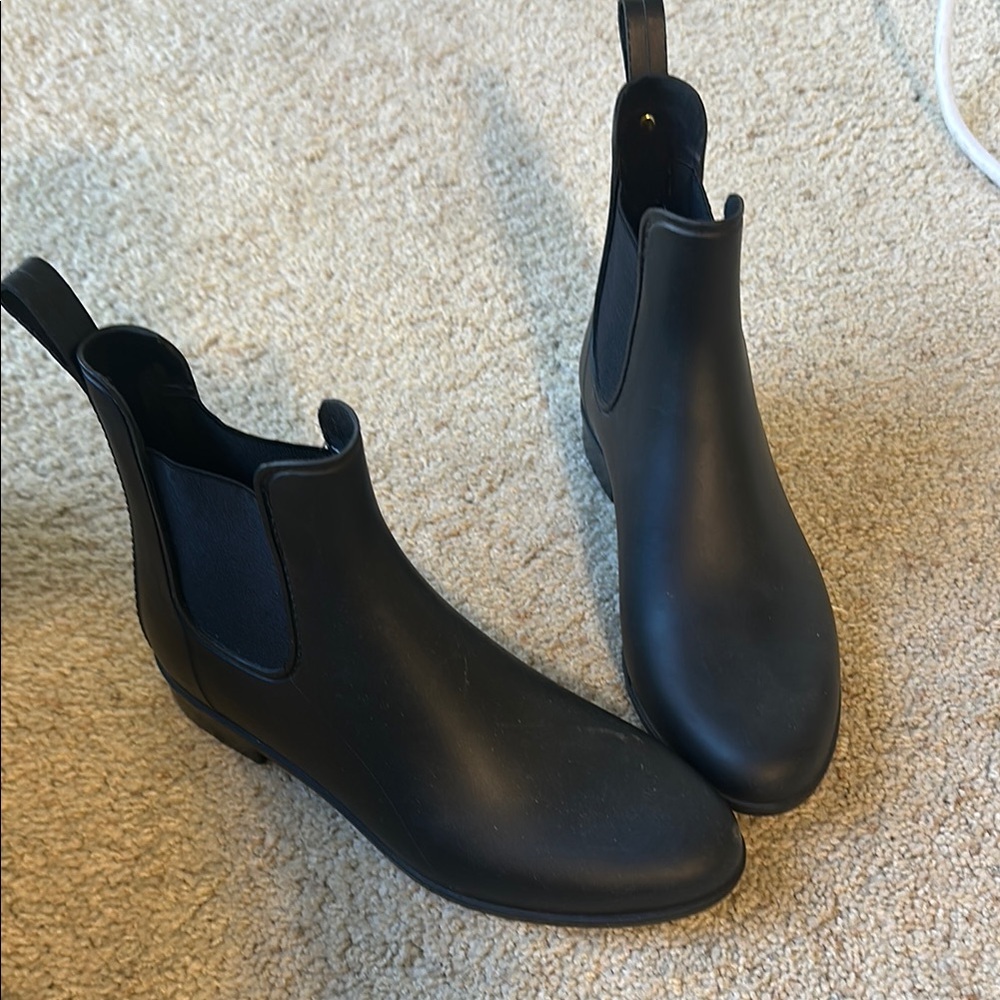 Sam Edelman Black Ankle Rain Boots with Elastic Side Panels and Low Heel Size 9